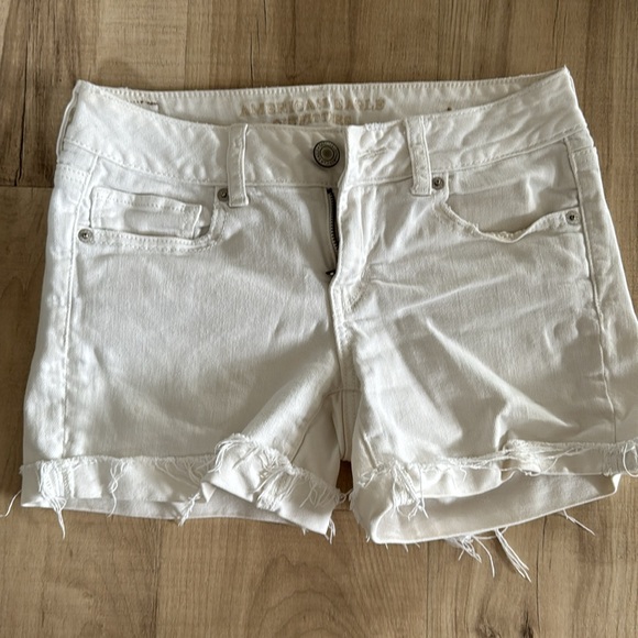 Women’s lot of shorts size 0-4. All fit like 2 - Picture 2 of 6
